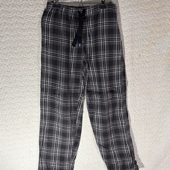 Izod Other - Izod Gray and White Plaid Pajama Pants